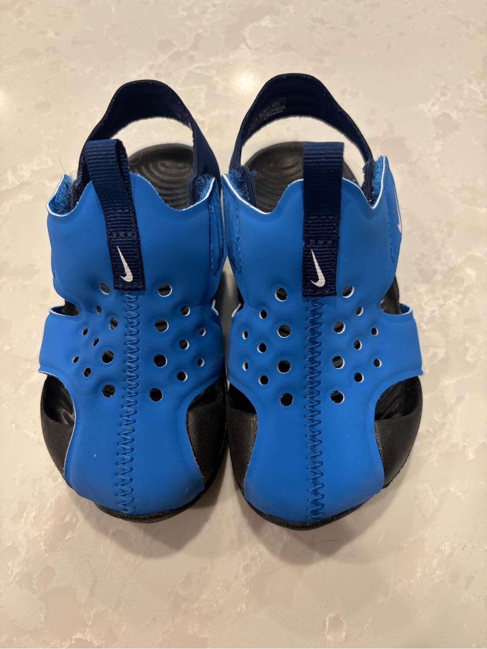 Nike Kids Royal Blue and Black Vented Sandals